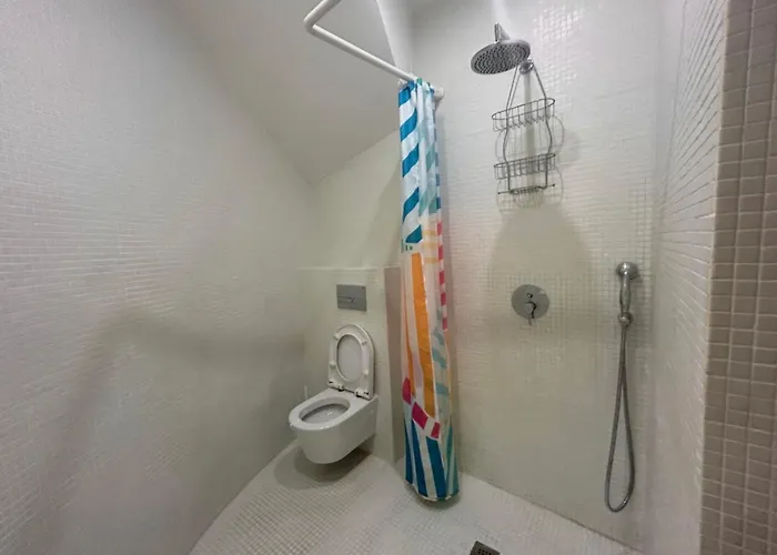 Mandel - T2 Avec 1 1 Salle De Bain Et 1 Canape Lit *